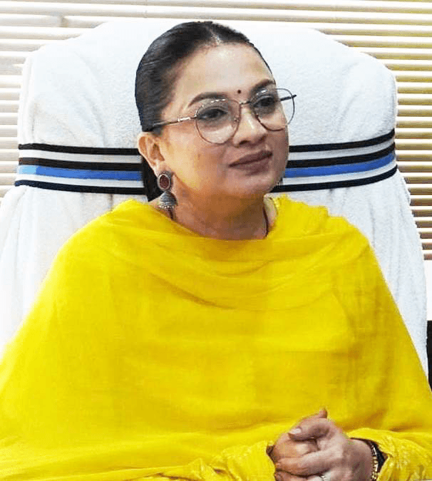 राजस्व वसूली में कोताही पर होगी वेतन कटौती: सविता प्रधान