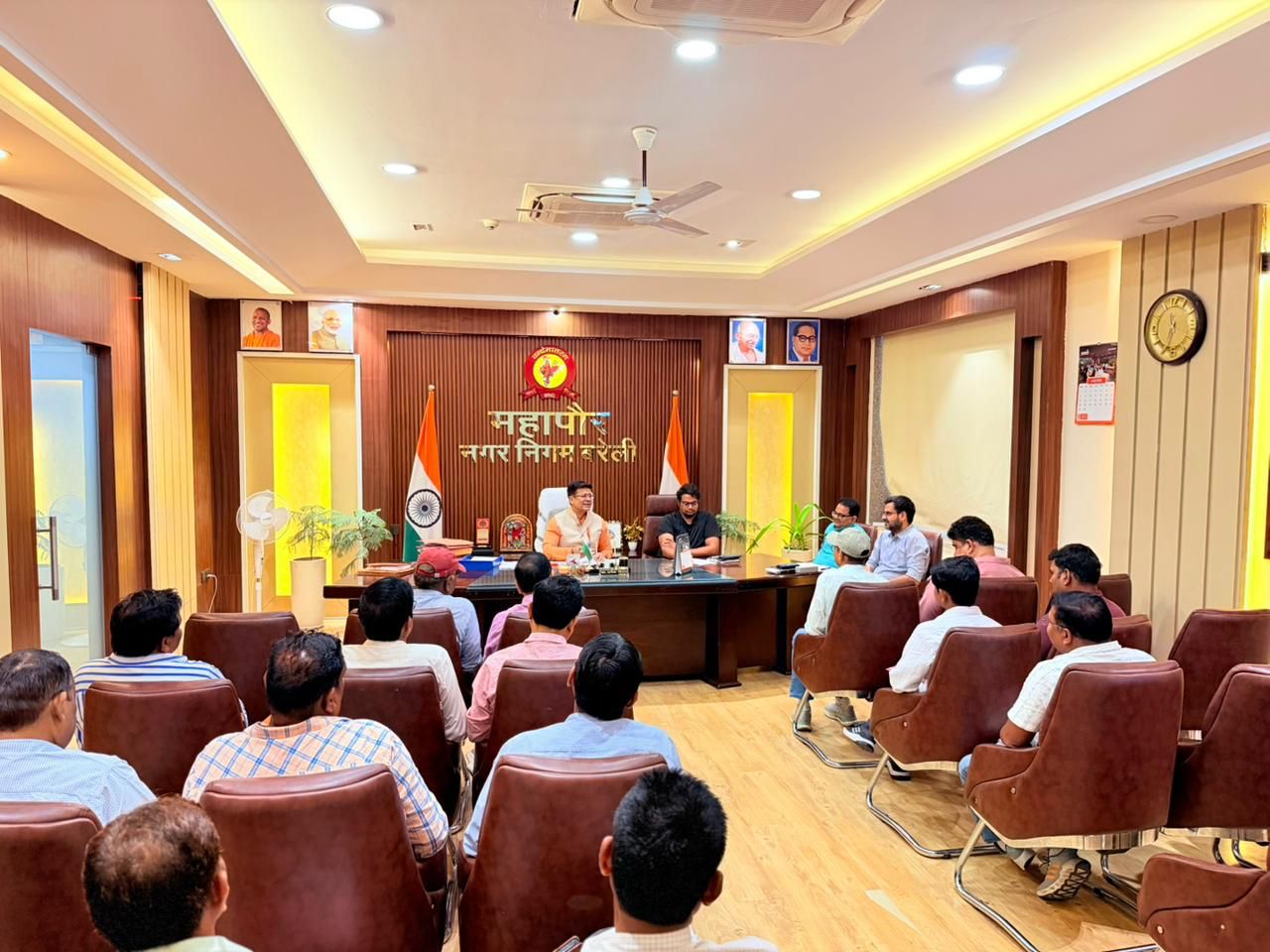 Bareilly Mayor Meeting-बरेली के 219 नालों की सफाई का कार्य तेज