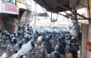 Ujjain Shahi Masjid Clash: शाही मस्जिद के पास हिंसक झड़प, सड़क चौड़ीकरण से बढ़ा विवाद