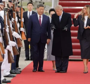Xi Jinping US Visit जिनपिंग का स्वागत करने खुद पहुंचे ट्रंप, मुलाकात पर टिकी दुनिया की निगाहें