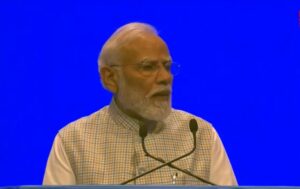 PM Modi on Nana Patekar “बंधनों में नहीं परिंदों की तरह आसमान में उड़े”, इस तरह पीएम मोदी ने लिए नाना की फिल्मों के नाम