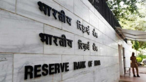 RBI Increases Repo Rate: RBI के इस फैसले से बढ़ जाएगी EMI, होम लोन-कार लोन पर होगा बड़ा असर