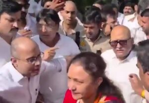 Clash in UP Congress: एक्शन में कांग्रेस, यूपी प्रदेश मुख्यालय में बवाल की होगी जांच, पार्टी ने बनाई कमेटी