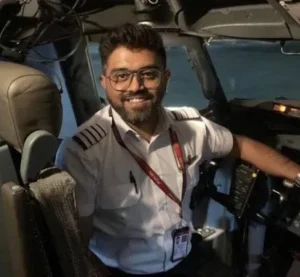 Captain Smit Machchhar: प्लेन क्रेश से बचाने वाले कैप्टन के साहस को दुनिया कर रही सलाम, पीएम मोदी ने कहा-आप पर गर्व है