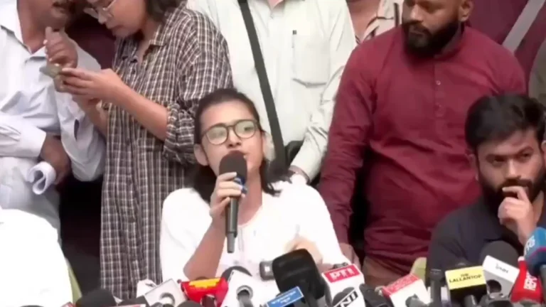 CJP Press Conference: दिपके, नेहा बोरा की प्रेस कॉन्फ्रेंस में हंगामा, “बंद करो..दफा हो जाओ” की हुई नारेबाजी