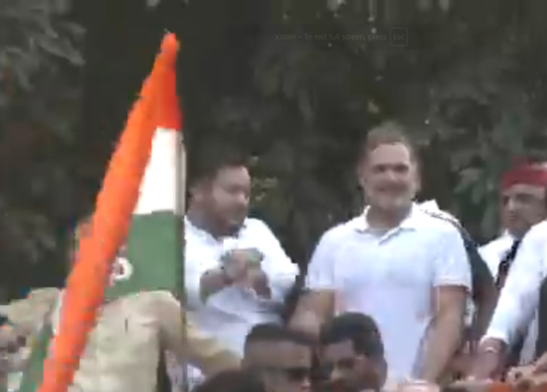 India Block Protest March: इंडिया ब्लॉक का सुप्रीम कोर्ट तक प्रोटेस्ट मार्च, राहुल-अखिलेश-तेजस्वी साथ, प्रियंका ने भी संभाला मोर्चा